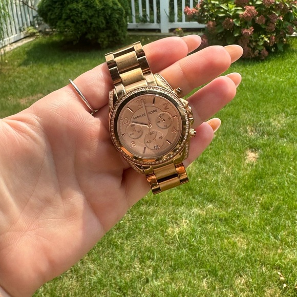 MK rose gold watch - Picture 9 of 9